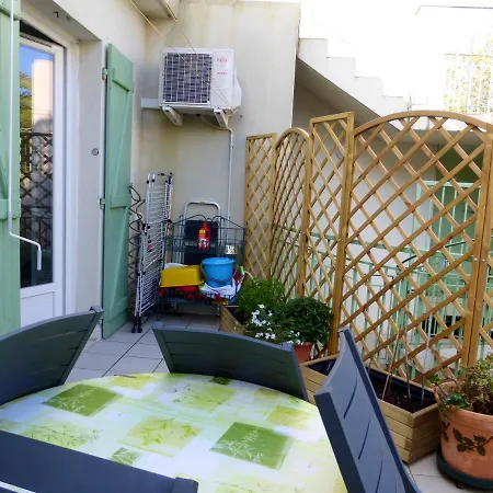 De 2 Chambres A A 50 M De La Plage Avec Piscine Partagee Et Terrasse Amenagee * آجد